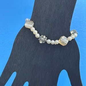 Faux Pearl Beaded Stretch Bracelet Elegant Costume Jewelry White Beads